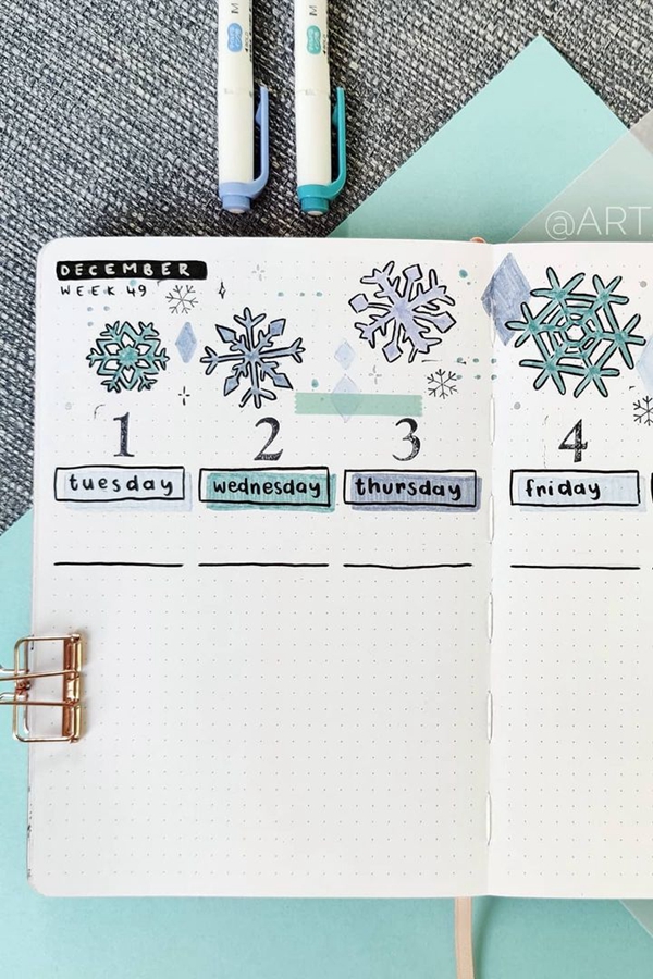 Snowflake Headers  Bujo Spread - December Bullet Journal Ideas - Weekly Spread for December